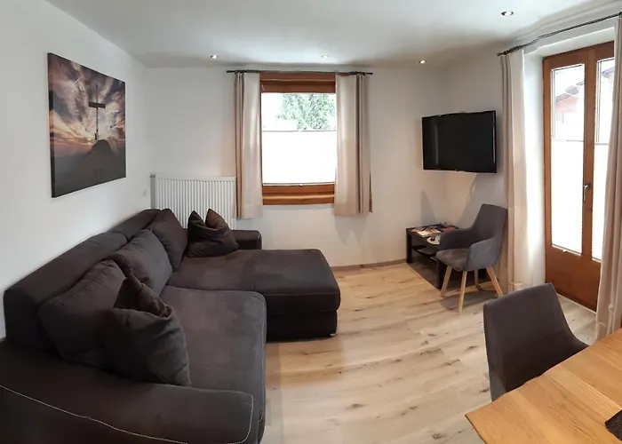 Haus Hell Appartamento