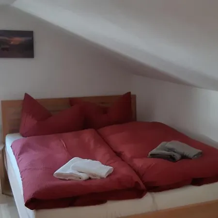 Haus Hell Appartement *